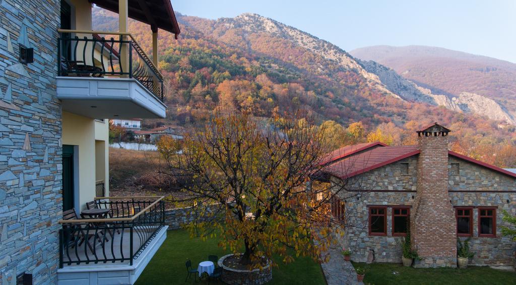 Evzin Hotel Káto Loutrákion Exterior foto