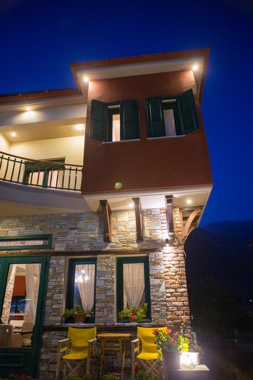 Evzin Hotel Káto Loutrákion Exterior foto