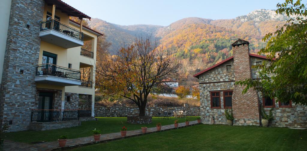 Evzin Hotel Káto Loutrákion Exterior foto